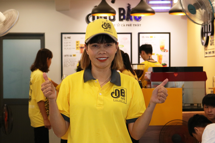 Cựu thủ môn tuyển nữ Việt Nam Kiều Trinh viết tiếp đam mê cùng cà phê Ông Bầu - 1