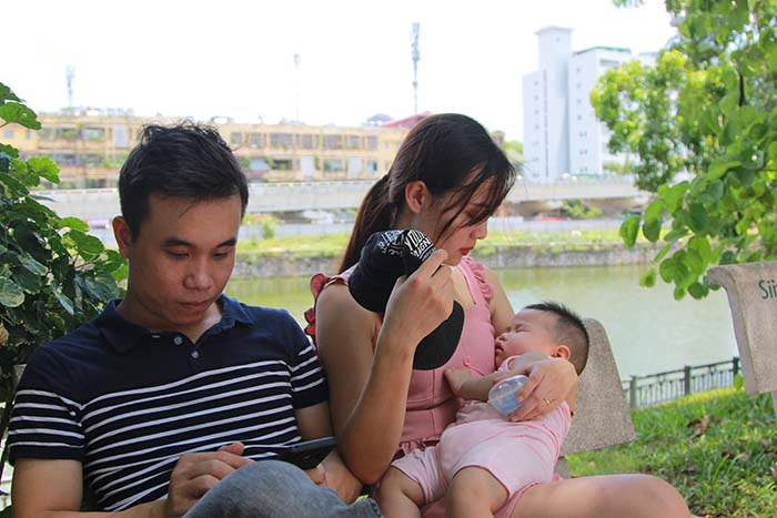 Công viên vắng như chùa Bà Đanh, trẻ nhỏ mệt lử trong ngày Tết Thiếu nhi oi nóng - 10