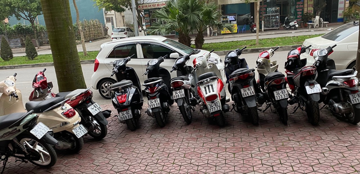 Ngắm dàn xe biển đẹp của đại gia Đăng Khoa - 3