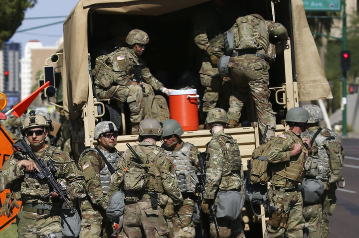 Biểu tình ở Mỹ: Lầu Năm Góc điều 1.600 lính lục quân về thủ đô Washington - 1