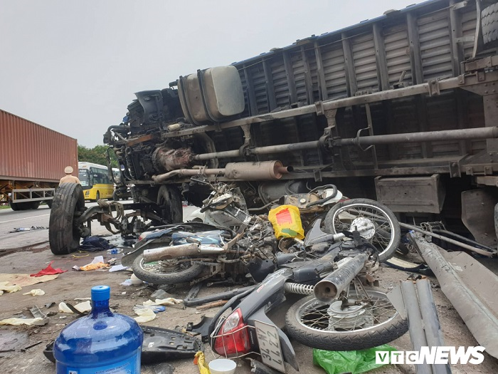 Xe tải đè chết 5 người trên quốc lộ: Tài xế bị tuyên phạt 12 năm tù - 2