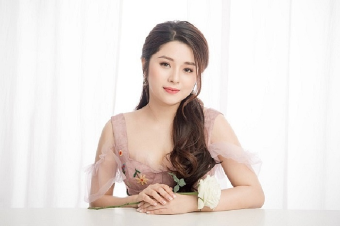 MC Diệu Linh: 'Cha mẹ sốc khi biết tôi bị ung thư máu giai đoạn 4' - 3