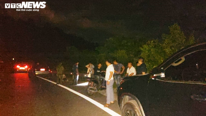 Hàng trăm chiến sỹ cùng chó nghiệp vụ truy bắt kẻ vượt tù trốn trên đèo Hải Vân - 7