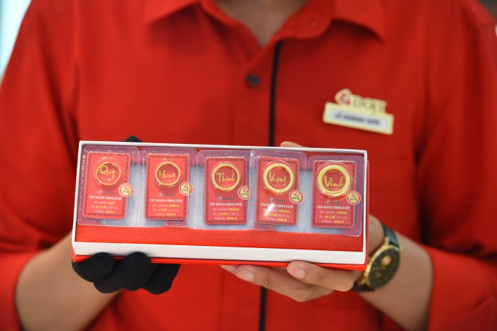 Kinh tế toàn cầu lạc quan, giá vàng rơi tự do - 1