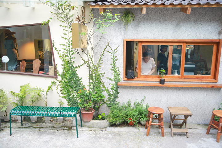 Phố Hàn Quốc giữa lòng Hà Nội khiến giới trẻ ngất ngây - 3