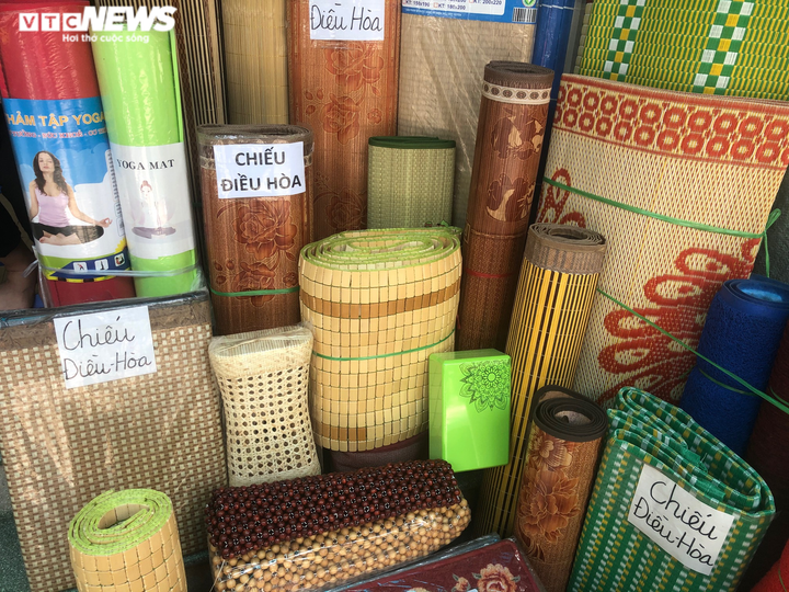 Có nên bỏ vài trăm nghìn đồng mua chiếu điều hòa? - 1