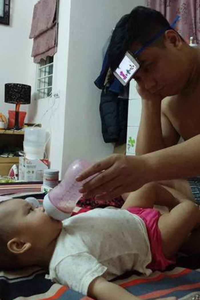 Cảnh tượng 'hãi hùng' khi nhờ chồng trông con - 3