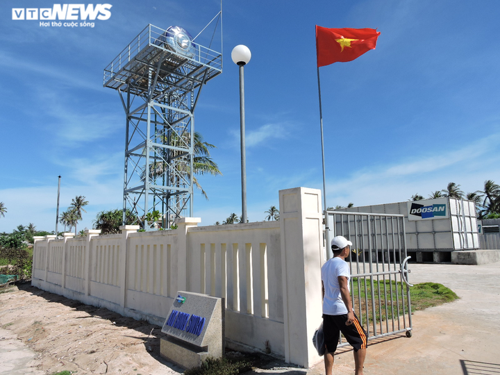Nhà máy lọc nước hư hỏng, dân đảo Bé khốn đốn vì mua nước ngọt giá gấp 10 lần - 1
