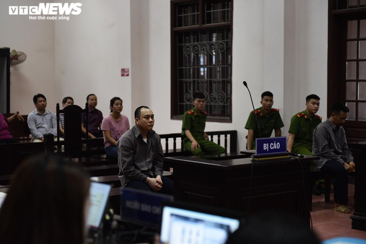 Container tông Innova đi lùi trên cao tốc: Y án sơ thẩm với bị cáo Lê Ngọc Hoàng - 1