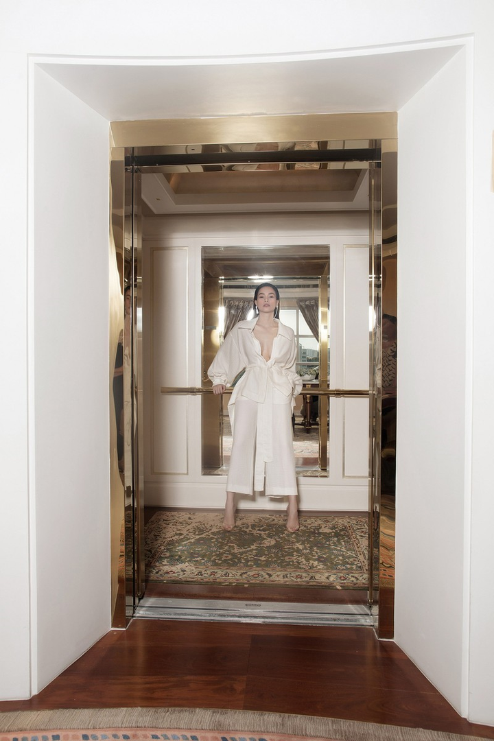 Hà Hồ, Thanh Hằng xuất hiện lộng lẫy trên tạp chí Vogue - 12