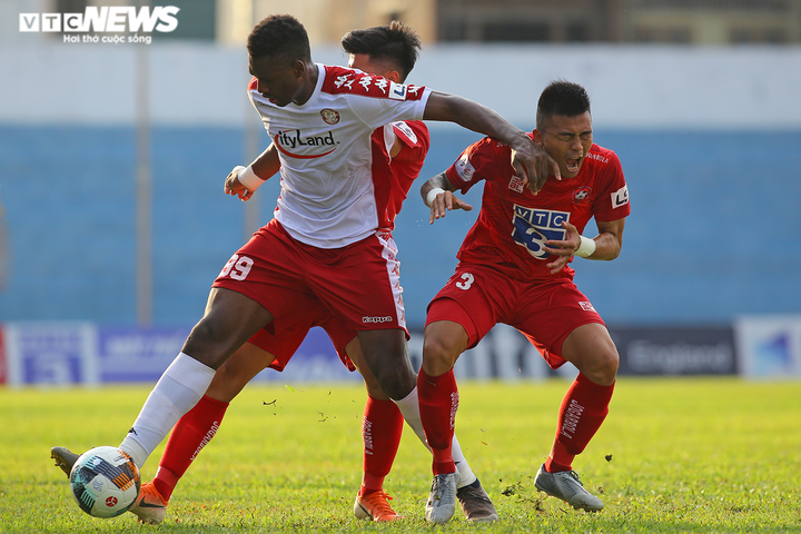 Vắng Công Phượng, Phi Sơn vô hại trước hàng thủ Hải Phòng - 2