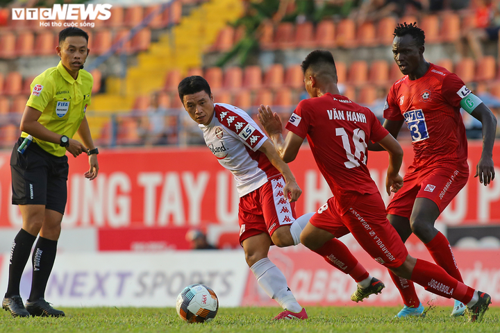 Vắng Công Phượng, Phi Sơn vô hại trước hàng thủ Hải Phòng - 3