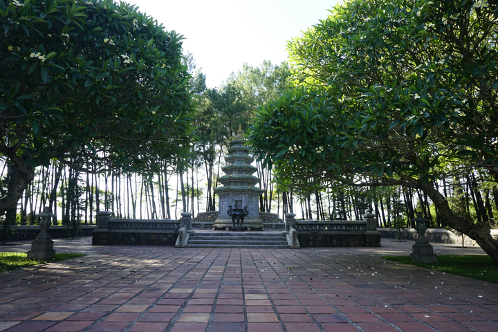 Thiên Mụ - cổ tự linh thiêng bên dòng sông Hương thơ mộng - 7