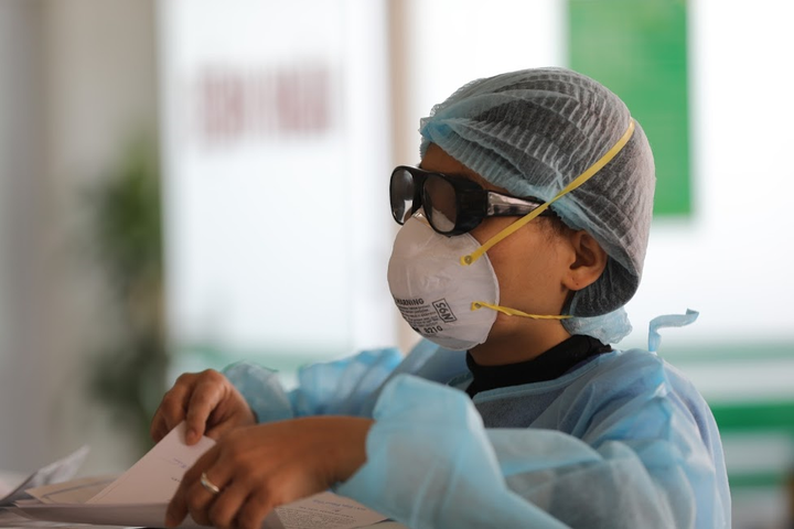 Thêm 2 ca mắc COVID-19 mới, Việt Nam có 331 người nhiễm virus corona - 1