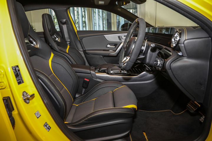 Ra mắt Mercedes-AMG A45 S 4Matic Edition 1, sản xuất giới hạn 20 xe - 10