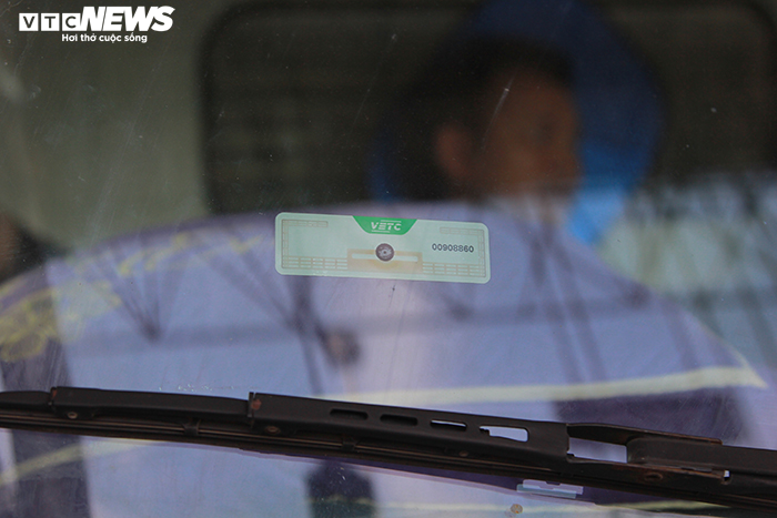 Thu phí không dừng trên cao tốc Pháp Vân-Ninh Bình: Nhắc nhở xe chưa dán thẻ ETC - 3