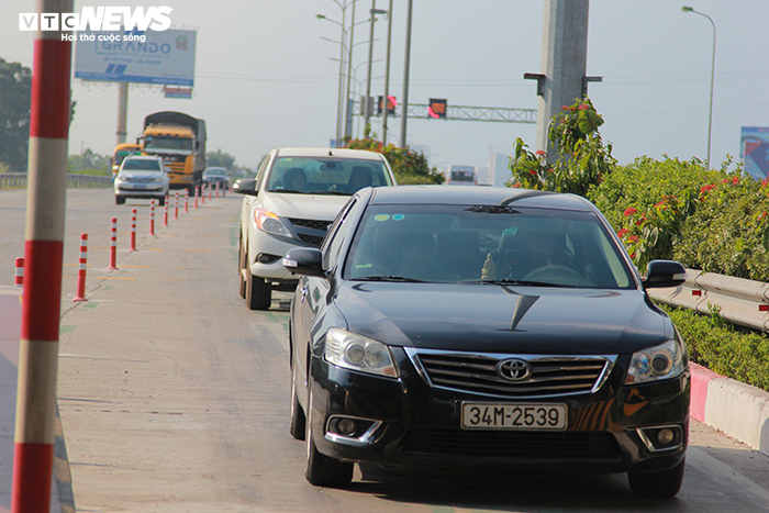 Thu phí không dừng trên cao tốc Pháp Vân-Ninh Bình: Nhắc nhở xe chưa dán thẻ ETC - 2