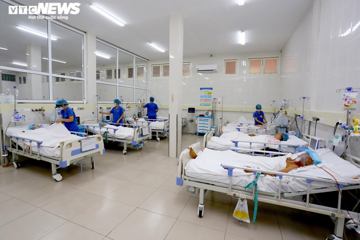 Bệnh viện ở Huế đoạt giải thưởng danh giá của Hội Đột quỵ thế giới - 1