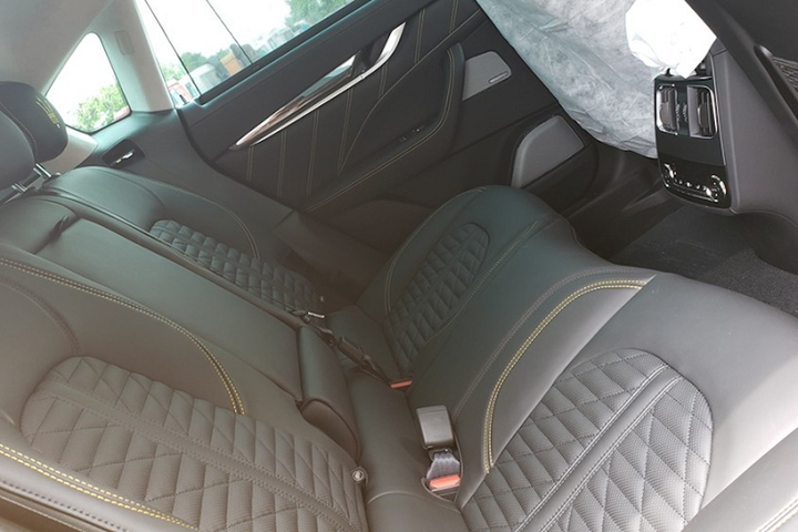 Khám phá siêu xe Maserati Levante Trofeo vừa cập cảng Việt Nam - 4