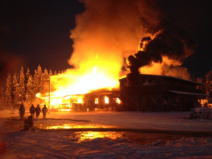 Bắc Cực bốc cháy: Loài người đến rất gần thảm họa diệt vong - 3