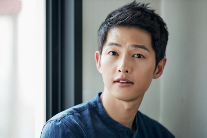 Bị đồn có tình mới, Song Joong Ki nói gì? - 1