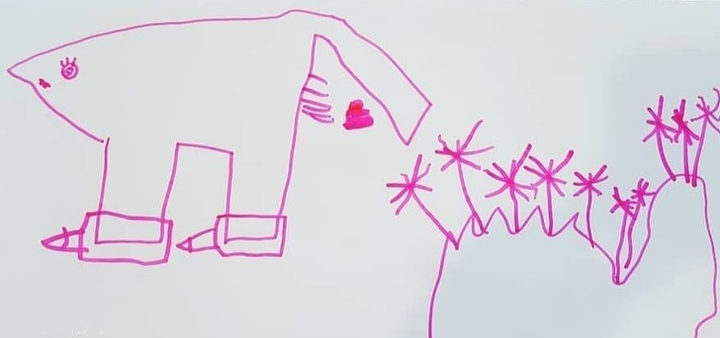 Cười đau bụng với loạt tranh trẻ nhỏ vẽ bố mẹ và vạn vật - 13