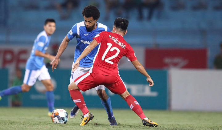 Than Quảng Ninh vs CLB TP.HCM: Công Phượng không cứu được đội khách - 2