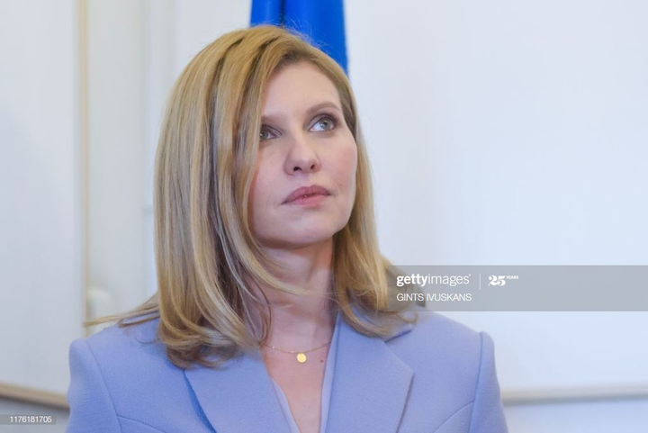 Phu nhân Tổng thống Ukraine dương tính với virus SARS-CoV-2 - 1