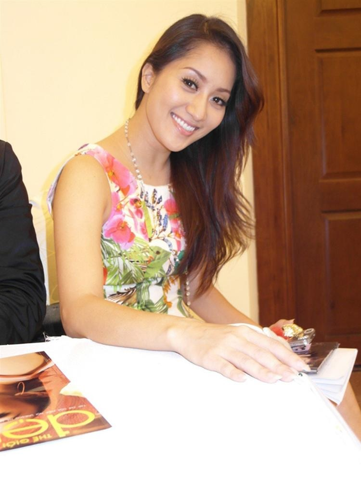 Ảnh: Nhan sắc Khánh Thi thời son rỗi - 11