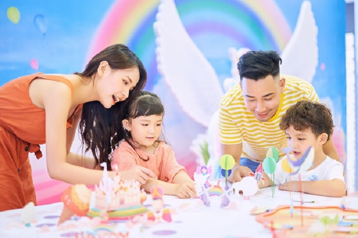 Xứ sở Cầu vồng tại Vincom có gì hấp dẫn? - 5