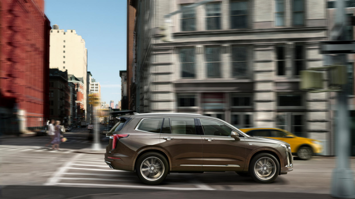 Cadillac XT6 nhắm đến khách hàng trẻ bằng giá mềm - 6