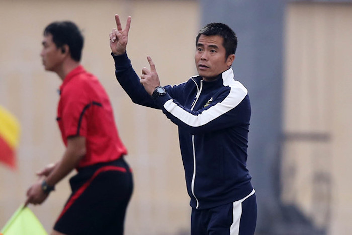 Vỡ sân Hà Tĩnh, HLV Phạm Minh Đức mong ban tổ chức thông cảm - 1