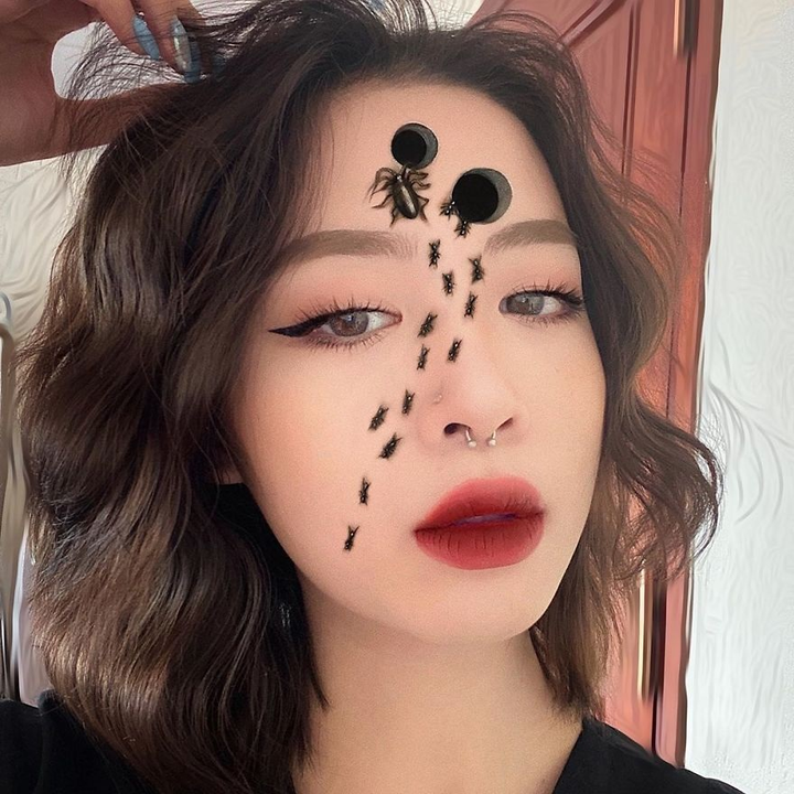 Loạt tác phẩm hoạ mặt kỳ dị của cô gái Việt khiến dân mạng choáng ngợp - 15