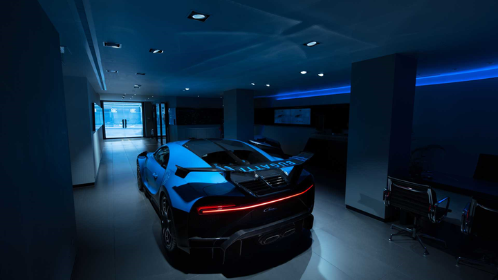 Ngắm Bugatti Chiron Pur Sport hàng hiếm lần đầu tiên xuất hiện tại London - 5