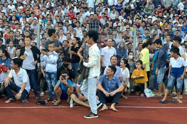 Trưởng BTC V-League: 'Sẽ có án phạt cho sự cố vỡ sân Hà Tĩnh' - 1