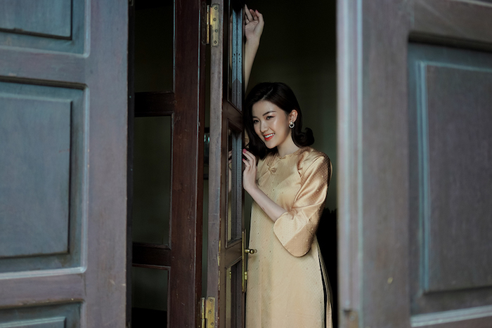 Lương Thanh ‘Hoa hồng trên ngực trái’ kiêu sa trong đồ lụa - 1