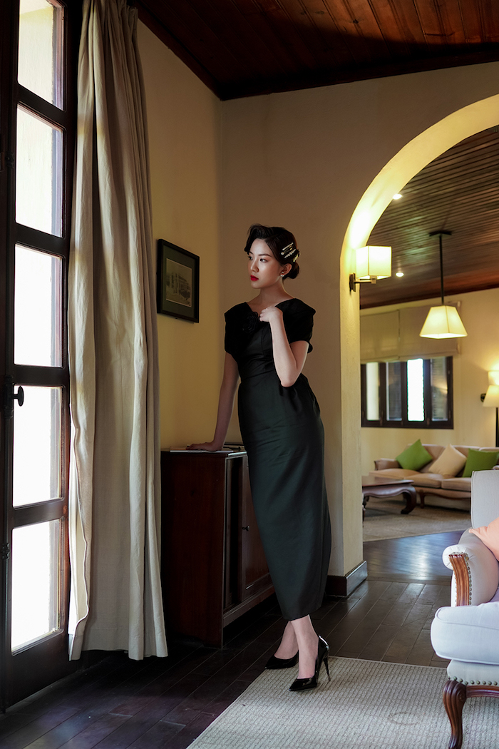 Lương Thanh ‘Hoa hồng trên ngực trái’ kiêu sa trong đồ lụa - 12