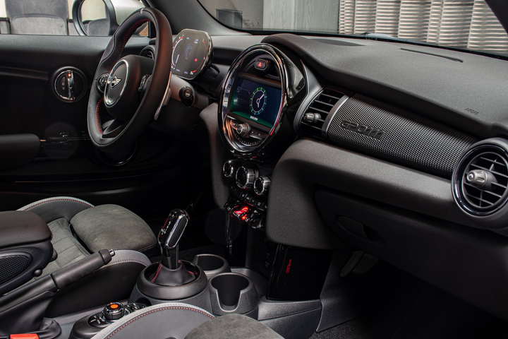  MINI John Cooper Works GP 2020 xuất hiện ở Abu Dhabi - 5