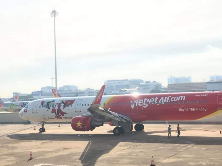 20 tiếng giải cứu máy bay Vietjet đi chệch đường băng - 1