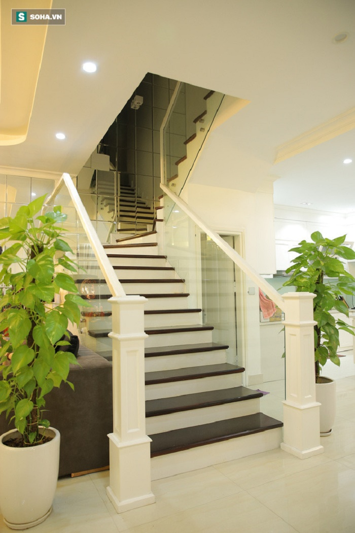 Biệt thự 20 tỷ đồng trong 'khu nhà giàu' của ca sĩ Quang Hà - 10