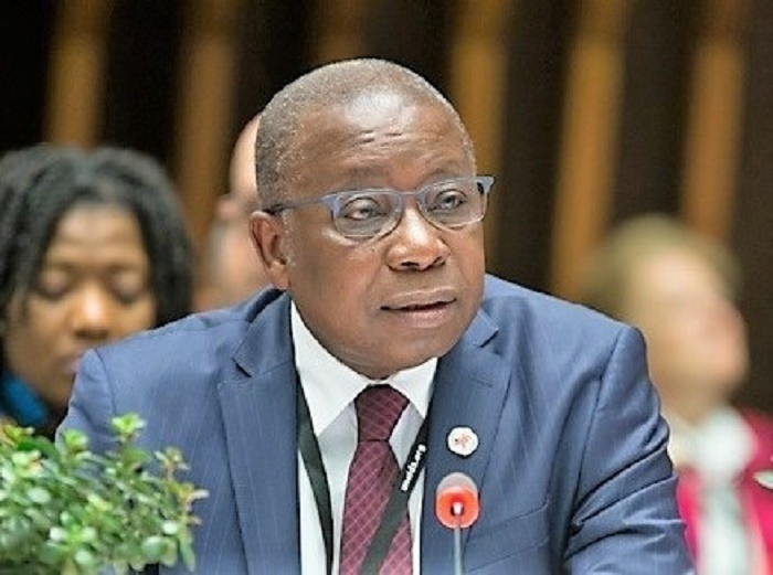 Bộ trưởng Y tế Ghana mắc COVID-19 - 1