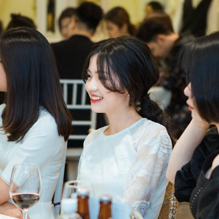 Những nữ sinh tài sắc vẹn toàn của Đại học Ngoại thương - 9