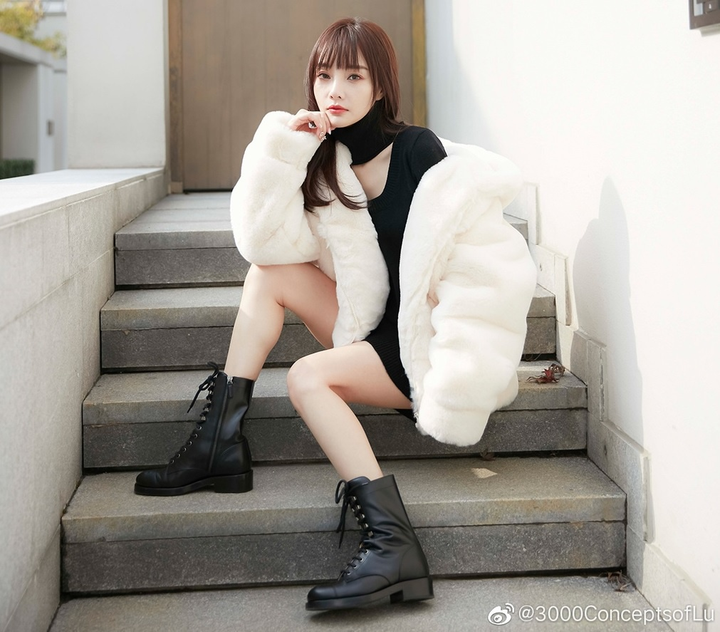 Livestream kiếm triệu USD, nghệ sĩ Trung Quốc đánh đổi gì? - 3