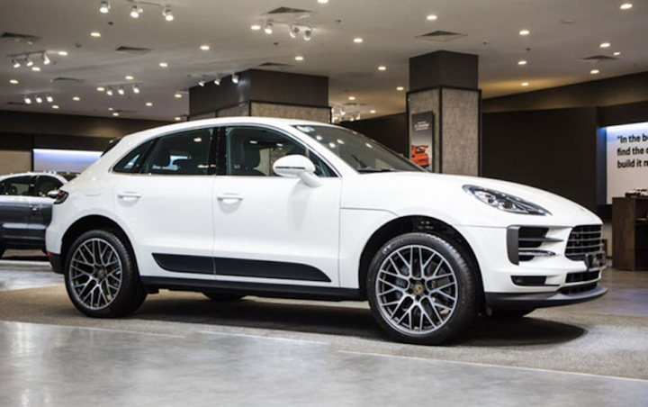 Sao Việt nào đang sở hữu xe sang Porsche? - 6