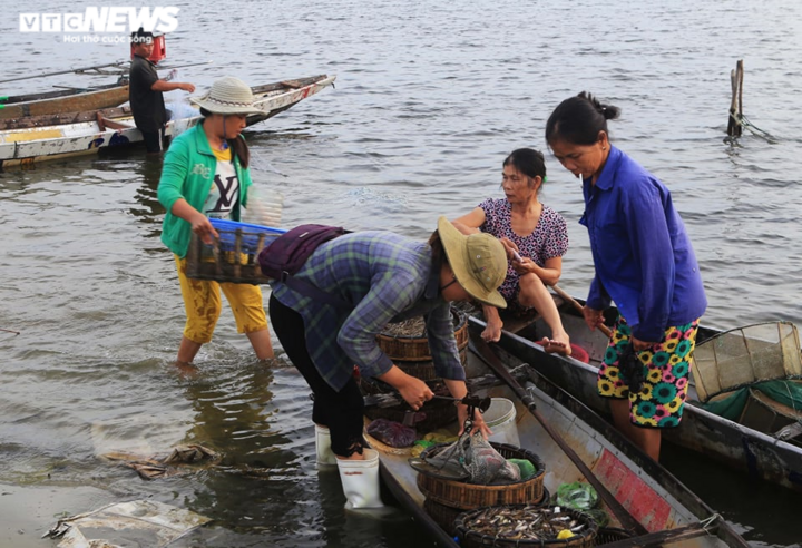 Đến Huế tận hưởng những cảnh đẹp không phải nơi nào cũng có - 11