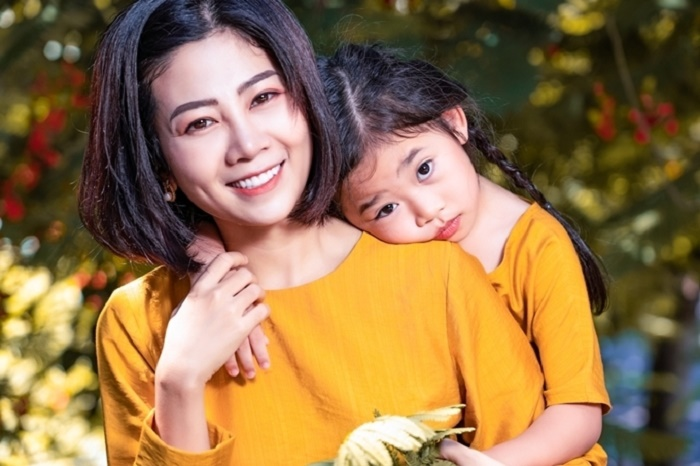 Phùng Ngọc Huy nhờ bảo mẫu chăm con gái để tránh chấn thương tâm lý cho bé - 1