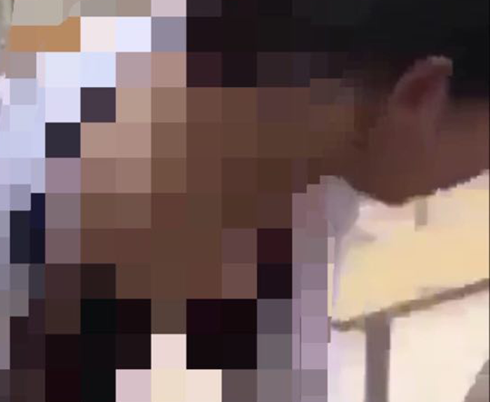 Nữ sinh Quảng Ninh bị bạn lột đồ trong lớp học: Công an vào cuộc - 1