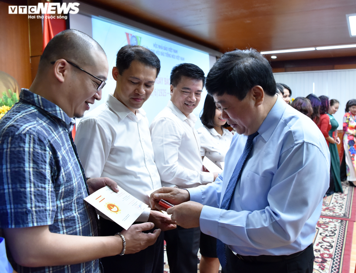 PGS.TS Nguyễn Thế Kỷ: Báo chí không vươn lên sẽ không làm chủ trận địa tư tưởng - 2