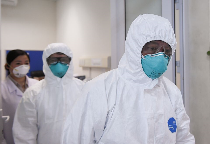 Thêm 7 ca mắc COVID-19, Việt Nam có 349 người nhiễm virus corona - 1