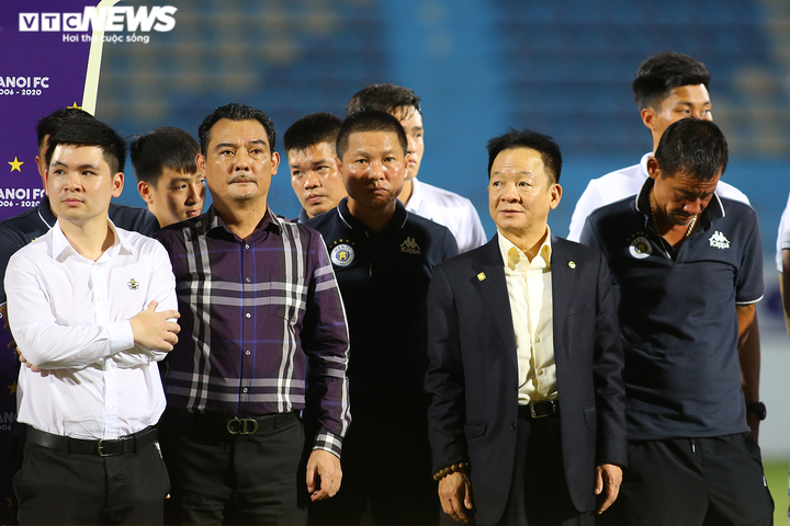 Hà Nội FC thua đau trong ngày sinh nhật: Nuốt 'trái đắng' bằng cách nào? - 1